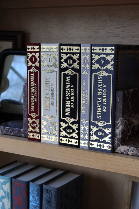 A Court of Thorns and Roses by Sarah J. Maas