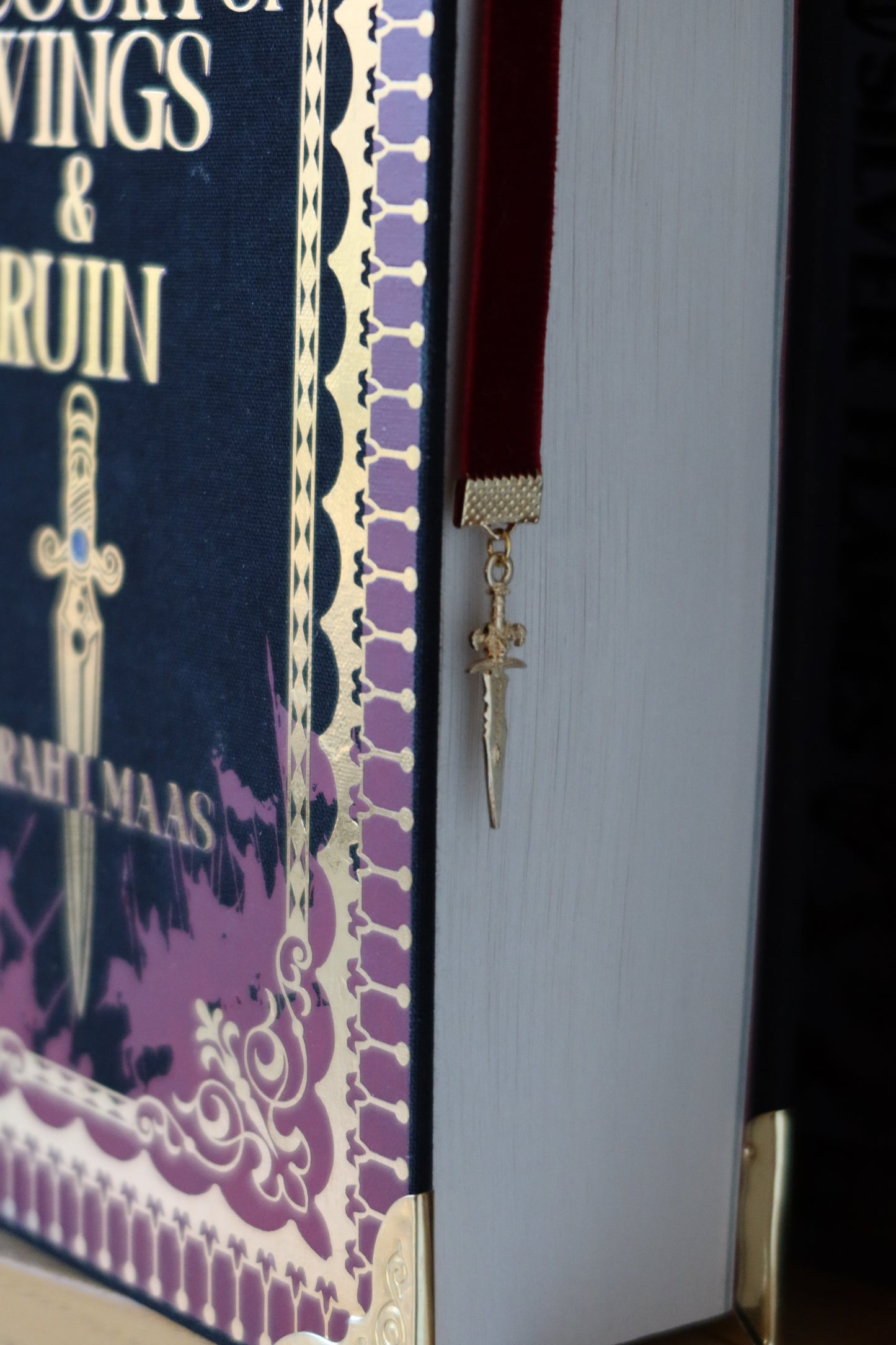 A Court of Thorns and Roses by Sarah J. Maas